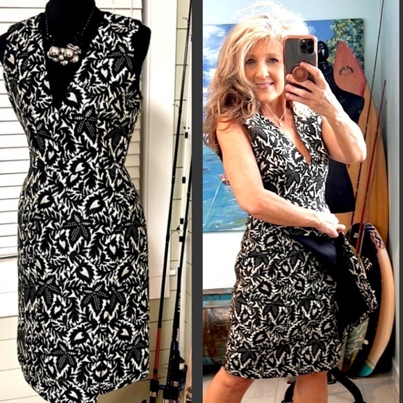 J.Mendel Paris,Stunning,LOW-V CUT, Textured Light Brocade,Low-Front Lip,Size 10 - Picture 1 of 15